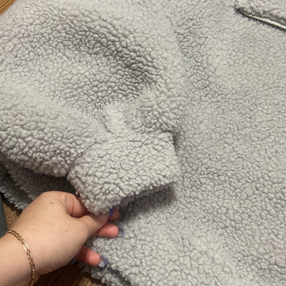 Express Sherpa Pullover - Picture 4 of 4